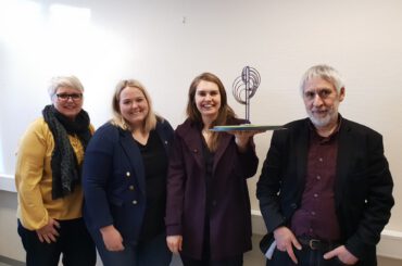 Vi gratulerer Kristine Roald Sandøy med kunstprosjekt til rundkjøring ved Brenneriroa på Løten