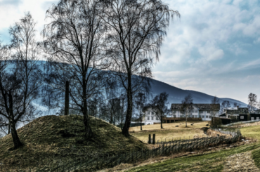 Kunstfaglig prosjektleder søkes til «Hundorp 2021 – 1000 år siden klubbeslaget på Hundorp»